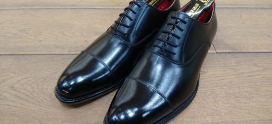 新しい季節 革靴 スコッチグレイン パンチドキャップトゥ ブラック