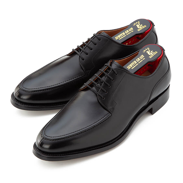 お得な情報満載 スコッチグレイン セミグローブ 黒 25cm 4E 靴 